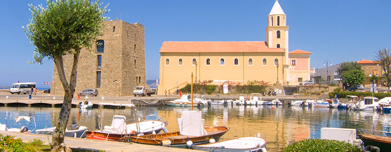Foto del porto turistico di Acciaroli